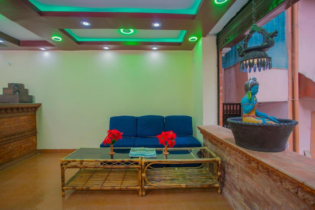 Oyo Hotel Antique Kutty Káthmándú Exteriér fotografie