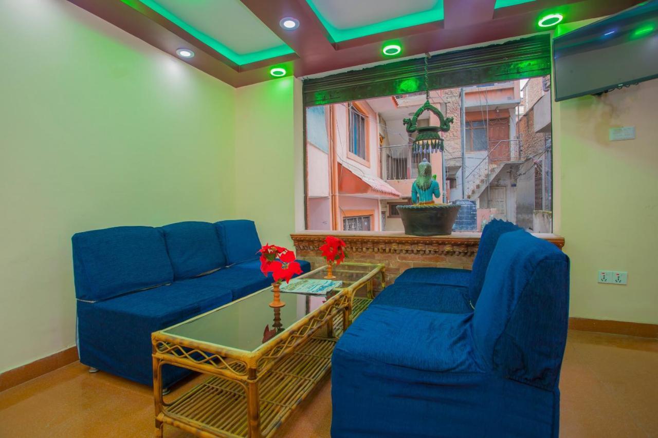Oyo Hotel Antique Kutty Káthmándú Exteriér fotografie